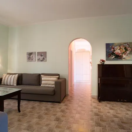 Seaview Maisonette With 3 Bedrooms In * Paro