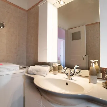 Seaview Maisonette With 3 Bedrooms In Casa vacanze Paro