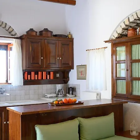 Seaview Maisonette With 3 Bedrooms In *