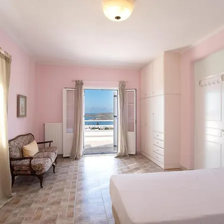 Seaview Maisonette With 3 Bedrooms In