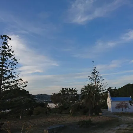 Seaview Maisonette With 3 Bedrooms In